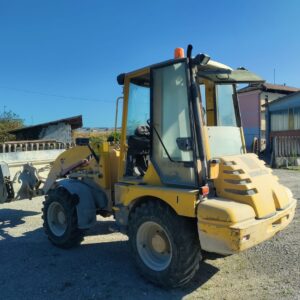 Pala Komatsu WB 70